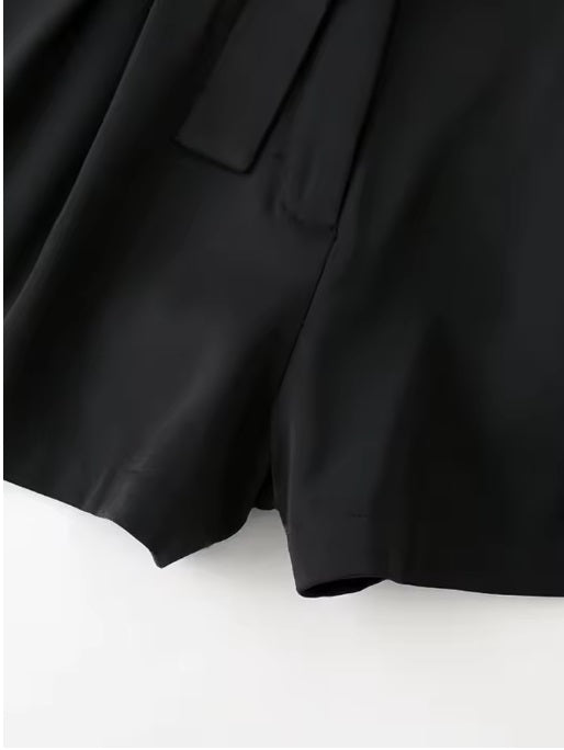 Eleganckie spodenki
